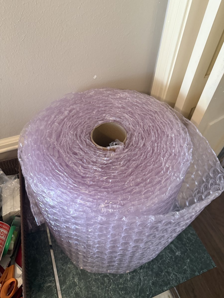 Bubble wrap roll